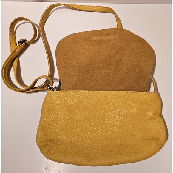 Sticks And Stones Pebbled Yellow Leather Crossbody Purse Rio In Sunflower - Picture 4 of 16